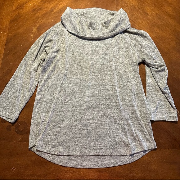 Gap Women’s Turtleneck Medium - Picture 1 of 5